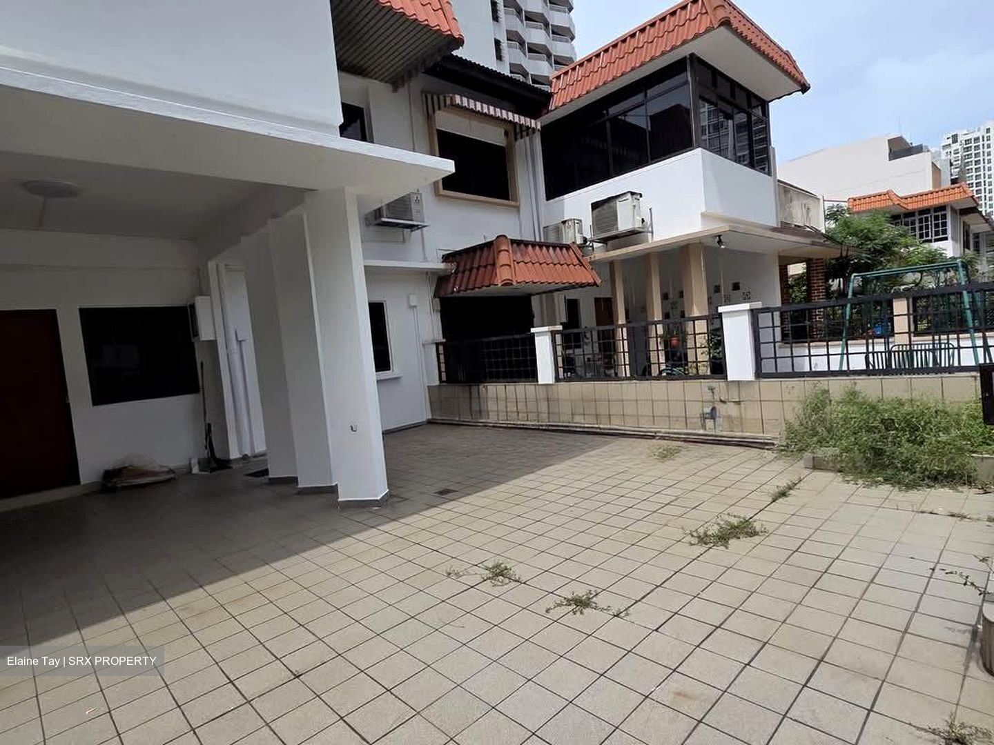 East Coast Road (D15), Terrace #557816531